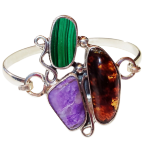 Brazalete con piedras preciosas