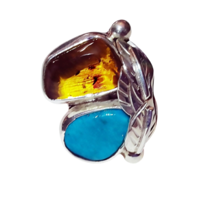 Anillo de ámbar y turquesa